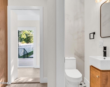 817 Central Avenue - Photo Thumbnail 12