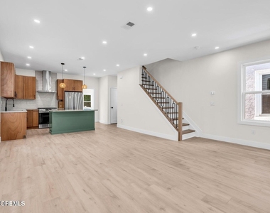 817 Central Avenue - Photo Thumbnail 3