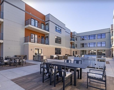 185 Morris Avenue - Photo Thumbnail 13