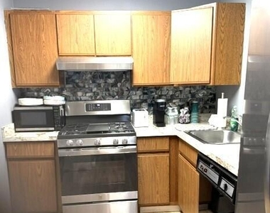 401 Sunshine Court - Photo Thumbnail 4