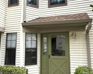 401 Sunshine Court - Photo Thumbnail 12