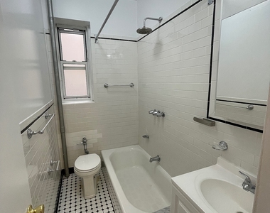 West 13 Street - Photo Thumbnail 3