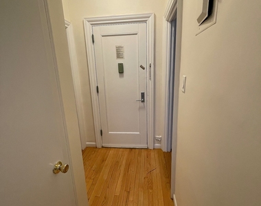 West 13 Street - Photo Thumbnail 2
