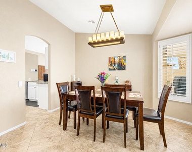 6322 W Potter Drive - Photo Thumbnail 7