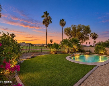 6322 W Potter Drive - Photo Thumbnail 18