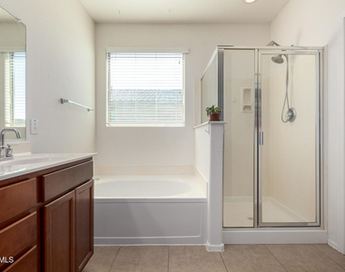 18864 N Lariat Road - Photo Thumbnail 12