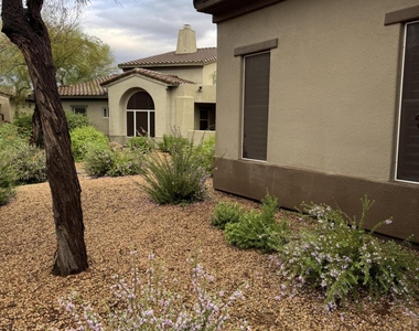 20802 N Grayhawk Drive N - Photo Thumbnail 6