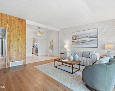 1201 E Rose Lane - Photo Thumbnail 2