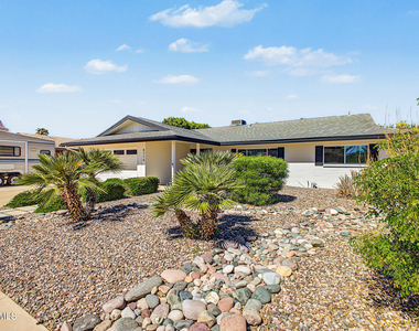 8714 E Clarendon Avenue - Photo Thumbnail 3