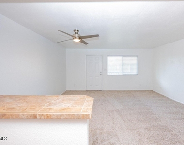 700 W University Drive - Photo Thumbnail 7