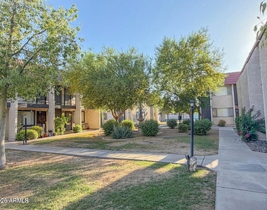 700 W University Drive - Photo Thumbnail 3
