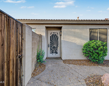 22462 N 107th Drive - Photo Thumbnail 3