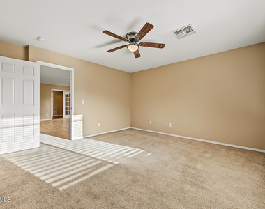 22462 N 107th Drive - Photo Thumbnail 16