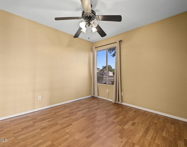 22462 N 107th Drive - Photo Thumbnail 9