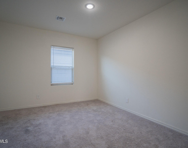 4711 N 193rd Drive - Photo Thumbnail 34