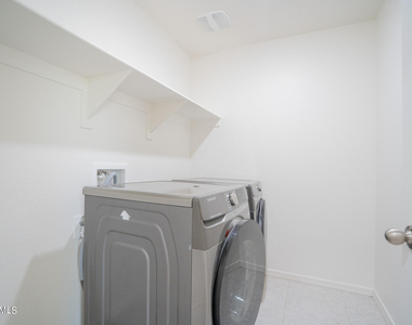 4711 N 193rd Drive - Photo Thumbnail 15