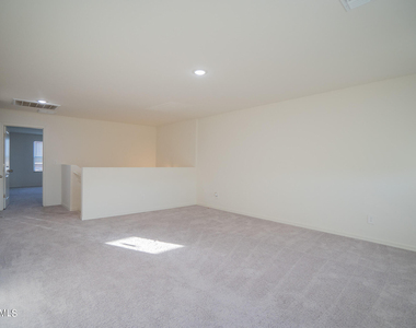 4711 N 193rd Drive - Photo Thumbnail 12