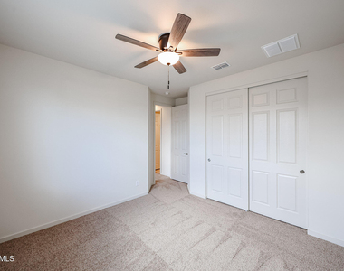 25413 N 172nd Lane - Photo Thumbnail 13