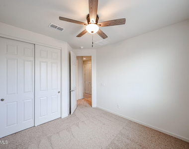 25413 N 172nd Lane - Photo Thumbnail 15