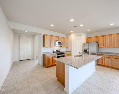 25413 N 172nd Lane - Photo Thumbnail 3