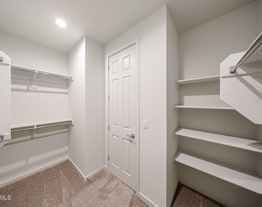 25413 N 172nd Lane - Photo Thumbnail 12