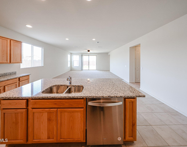 25413 N 172nd Lane - Photo Thumbnail 2
