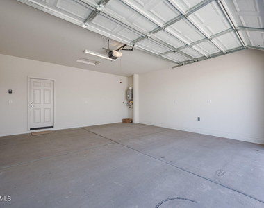 25345 N 172nd Drive - Photo Thumbnail 19