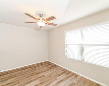 2358 E Spruce Drive - Photo Thumbnail 9