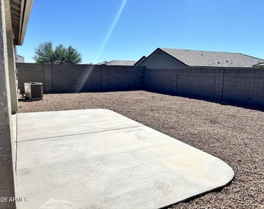 1043 W Avalon Canyon Drive - Photo Thumbnail 18