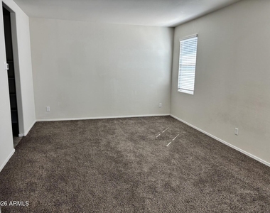 1043 W Avalon Canyon Drive - Photo Thumbnail 7