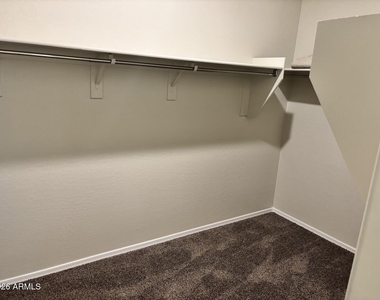 1043 W Avalon Canyon Drive - Photo Thumbnail 10