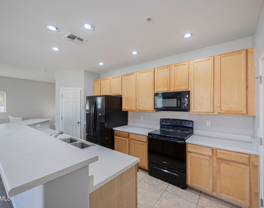 1250 S Rialto Street - Photo Thumbnail 9