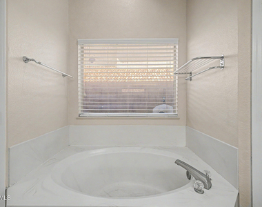 4106 E Ashurst Drive - Photo Thumbnail 29