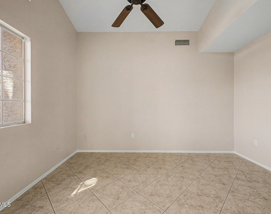 4106 E Ashurst Drive - Photo Thumbnail 4