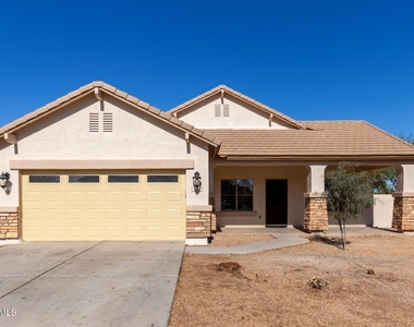 7612 S 70th Lane - Photo Thumbnail 1