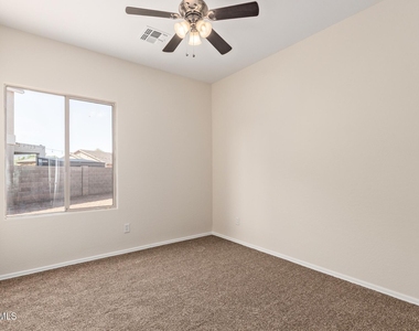 7612 S 70th Lane - Photo Thumbnail 21