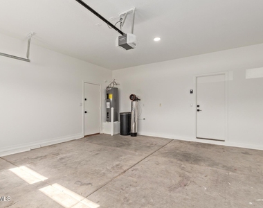 7612 S 70th Lane - Photo Thumbnail 26