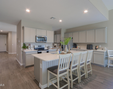 44583 W Palo Olmo Road - Photo Thumbnail 5