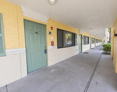 1509 Meadows Circle W - Photo Thumbnail 1