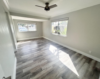 328 Se 6th Avenue - Photo Thumbnail 12