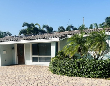 328 Se 6th Avenue - Photo Thumbnail 1