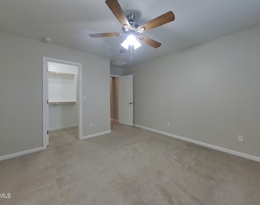 12575 W Hummingbird Terrace - Photo Thumbnail 5