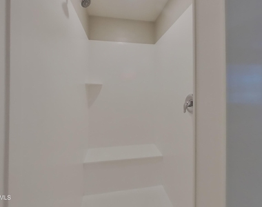 12575 W Hummingbird Terrace - Photo Thumbnail 8