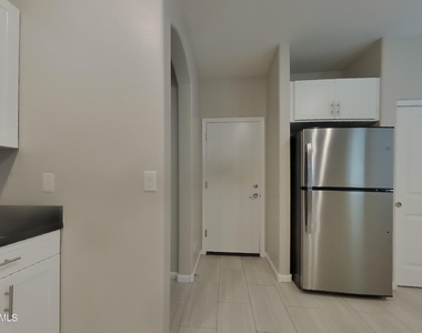 12575 W Hummingbird Terrace - Photo Thumbnail 3