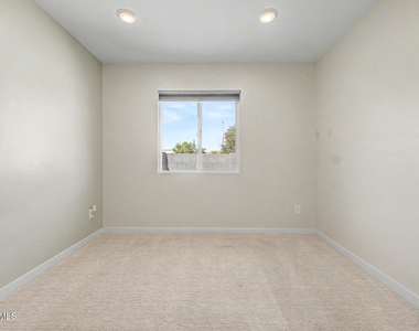 128 W Brooks Street - Photo Thumbnail 12