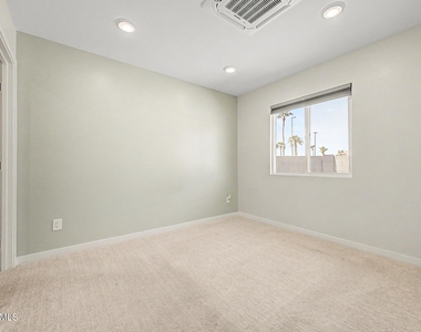128 W Brooks Street - Photo Thumbnail 11