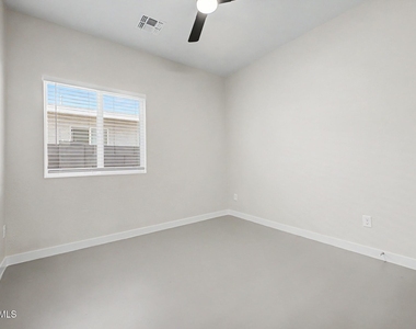 128 W Brooks Street - Photo Thumbnail 16