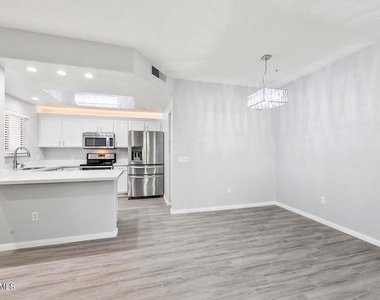 11680 E Sahuaro Drive - Photo Thumbnail 3