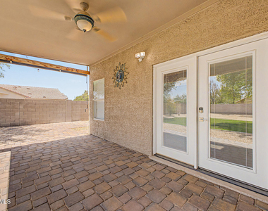 3301 E Marconi Avenue - Photo Thumbnail 15