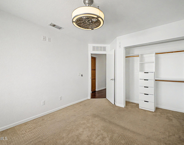 3301 E Marconi Avenue - Photo Thumbnail 12
